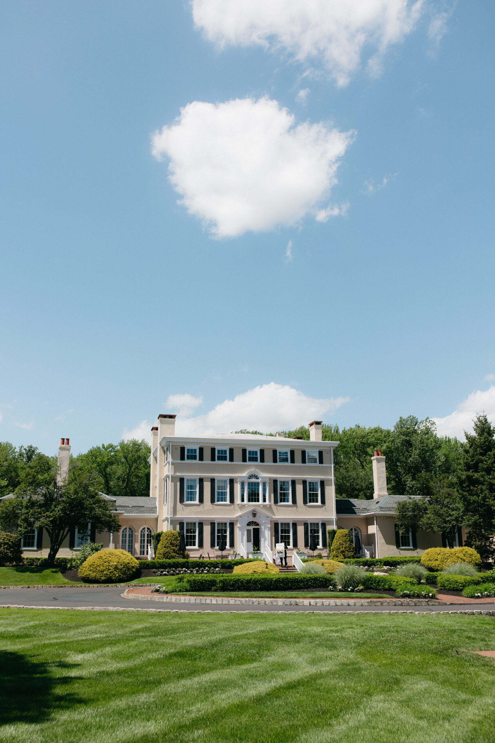 Philadelphia Wedding Venue takne by a documentary wedding photographer based in PA